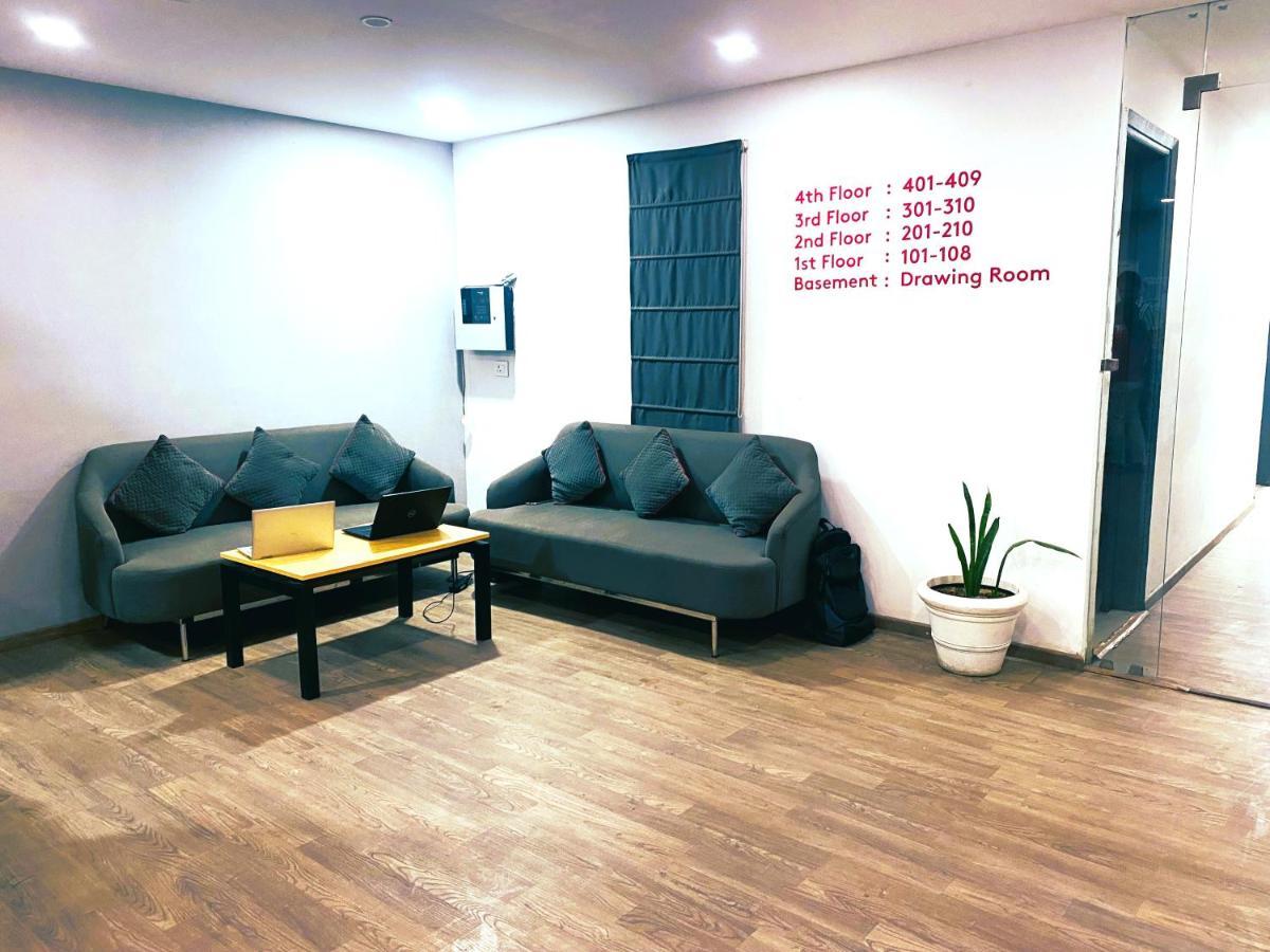 Qotel Hotel Ip Residency East Delhi Preet Vihar Nueva Delhi Exterior foto